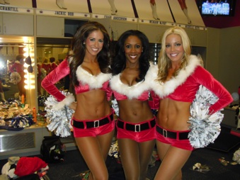 Dallas Cowboys Cheerleaders Christmas Halftime